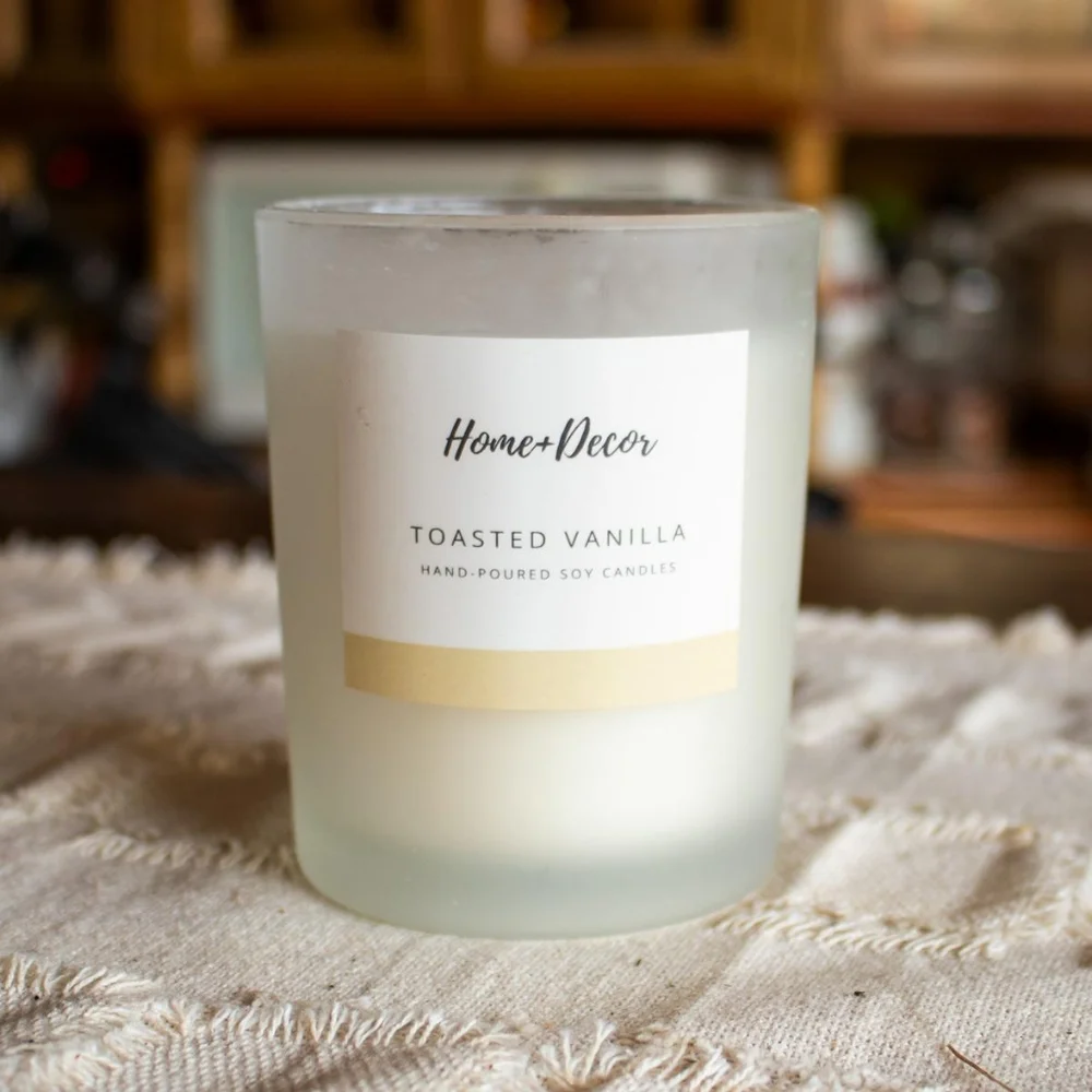 [NIB] Home Decor - Organic Scented Aromatherapy Candle Wood Wick Toasted Vanilla